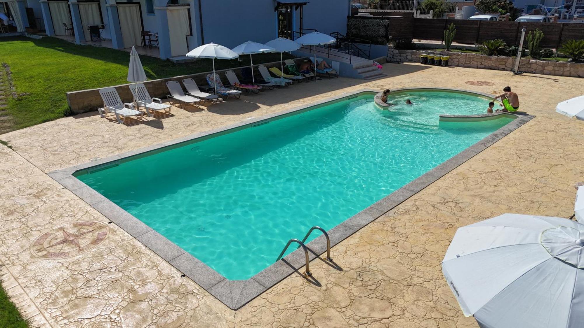 Abbaidda Hotel فاليدوريا المظهر الخارجي الصورة