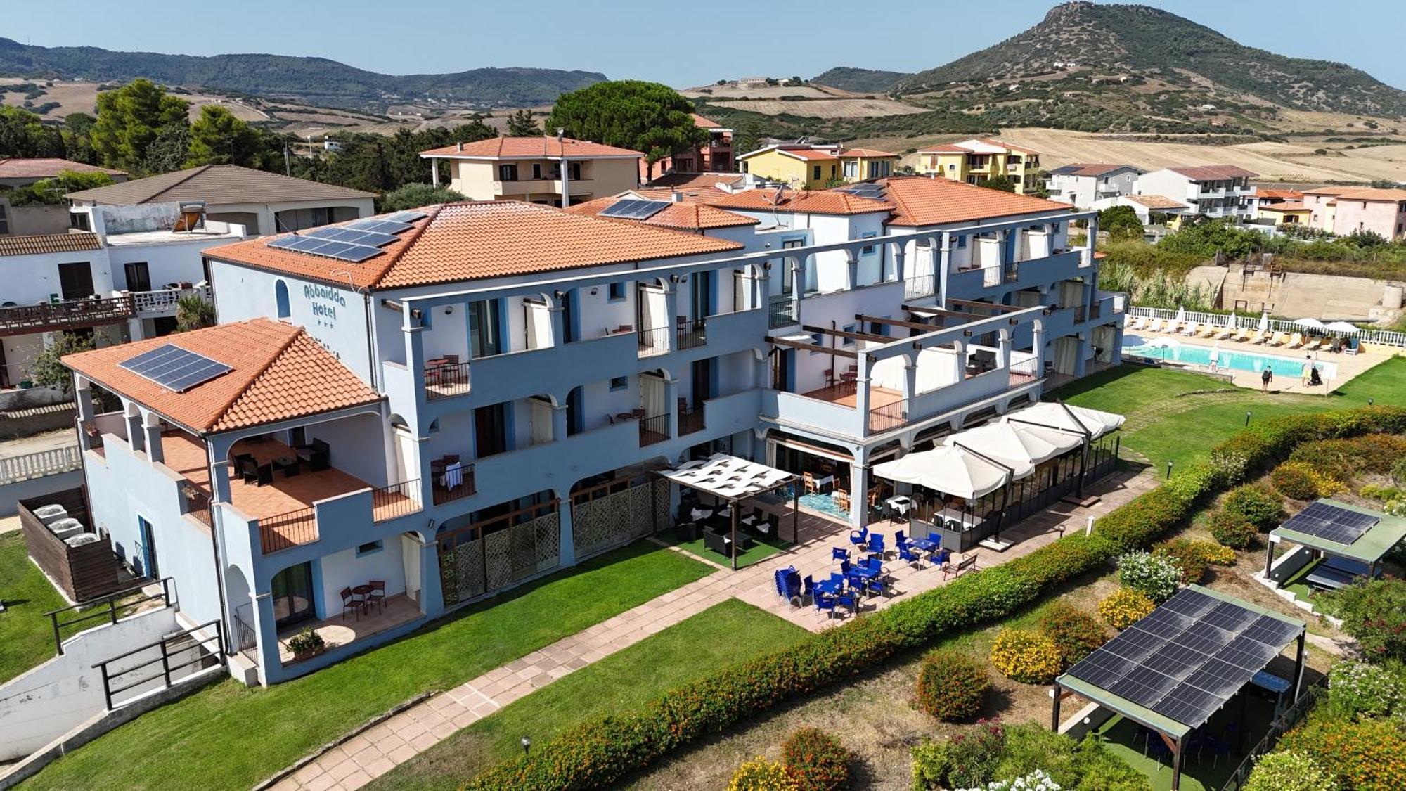 Abbaidda Hotel فاليدوريا المظهر الخارجي الصورة