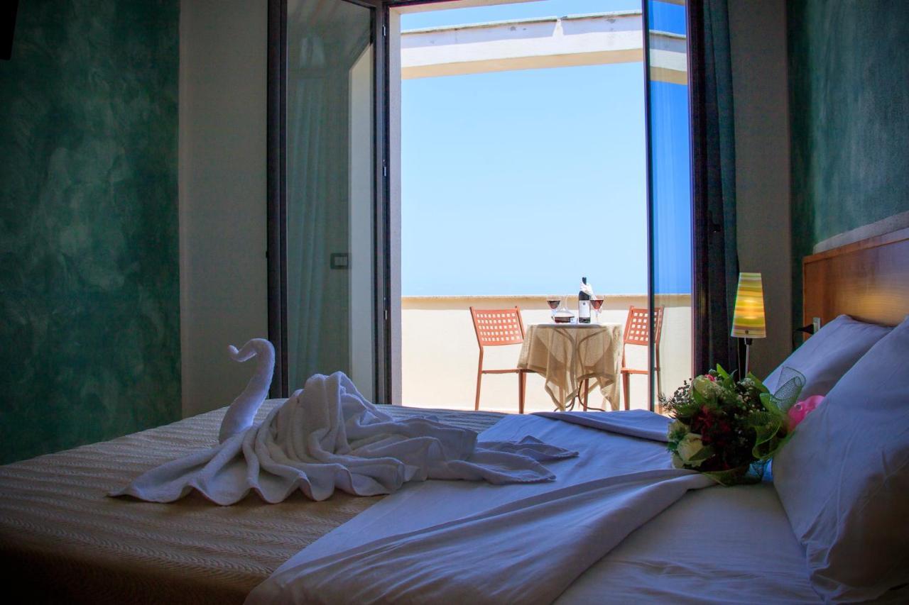 Abbaidda Hotel فاليدوريا المظهر الخارجي الصورة