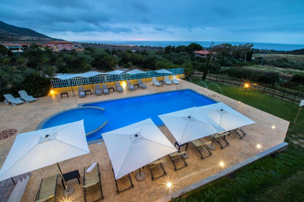 Abbaidda Hotel فاليدوريا المظهر الخارجي الصورة